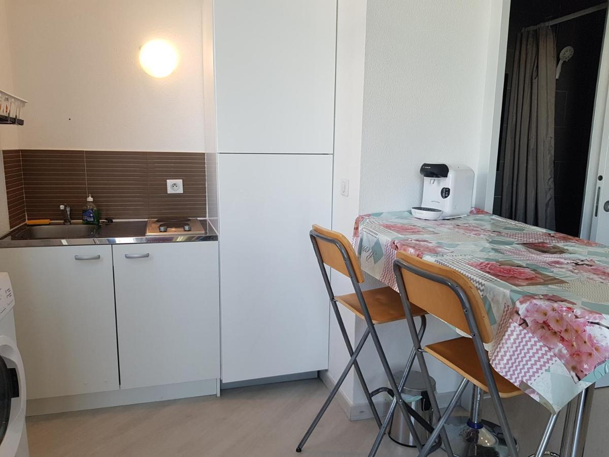Studio With Sea View For 2 People Toulon Extérieur photo