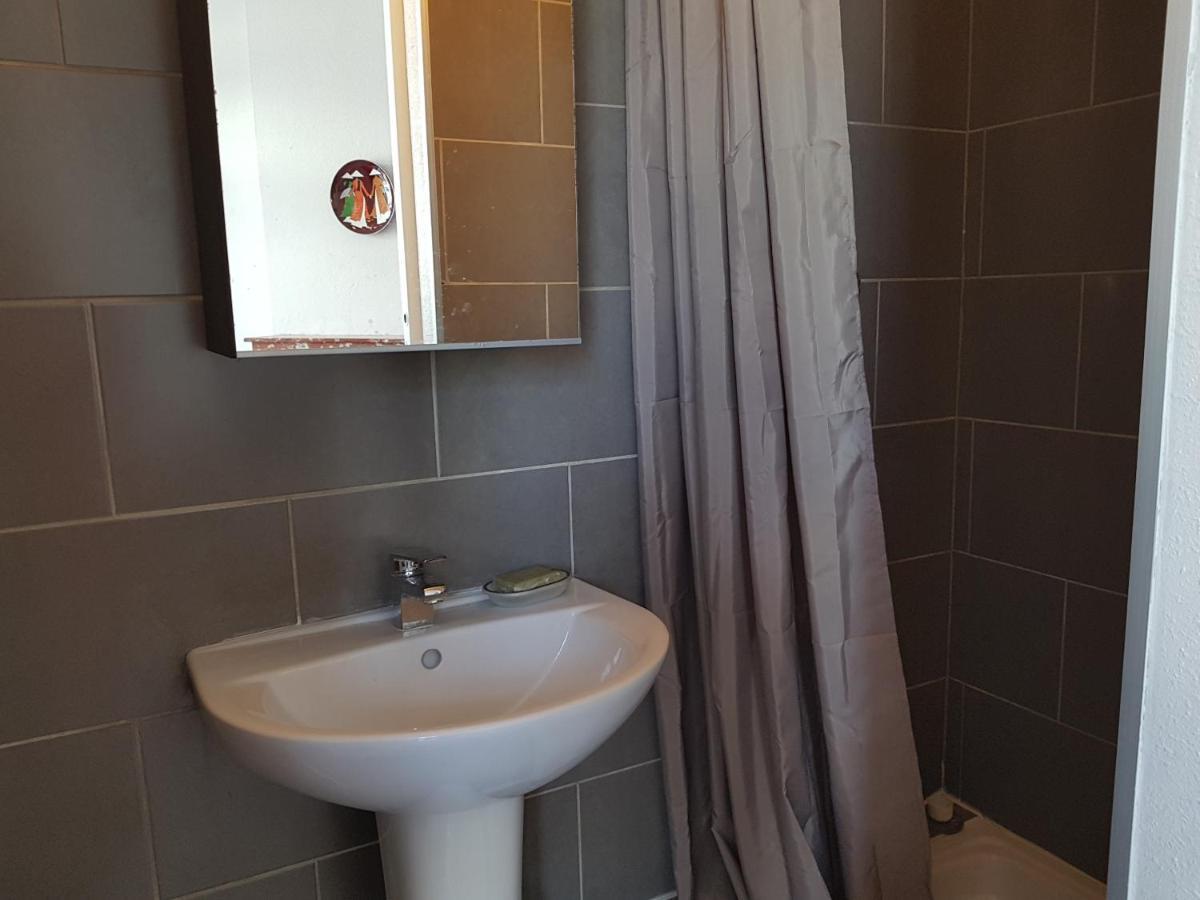 Studio With Sea View For 2 People Toulon Extérieur photo